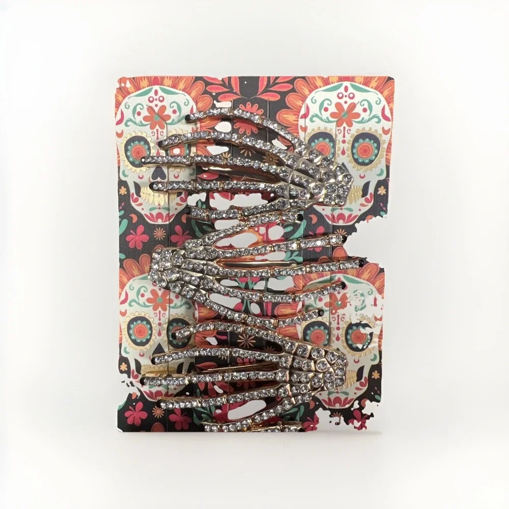 (4) Piper K Skeleton Hand‎ Halloween Gold Hair Clips
